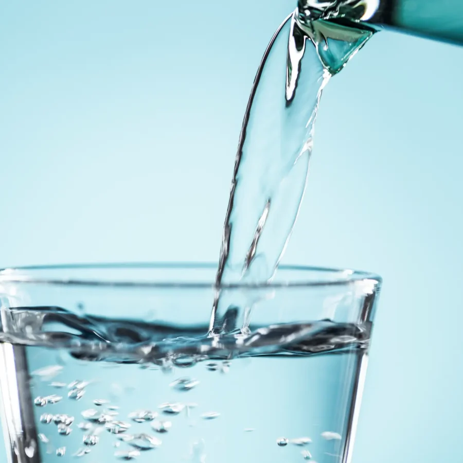 glass-water-macro-shot glass-water-macro-shot